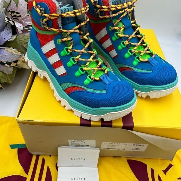 Men’s Gucci, X Adidas, lace up trainer, boot size 9 made in  Italy main image 8